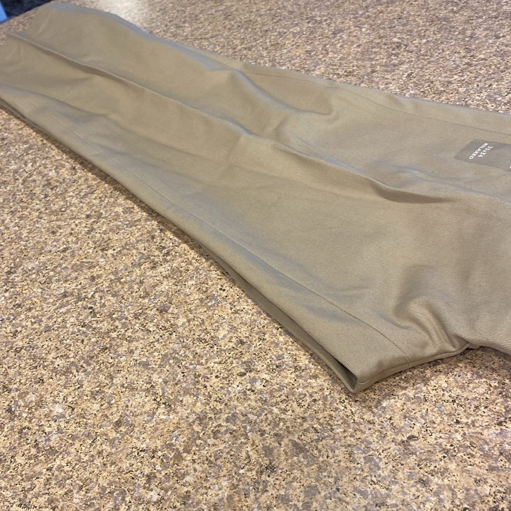 NWT Eddie Bauer Performance Chino Relaxed Fit Mid Rise Tag Says 33 x 34L Pants - Picture 15 of 16